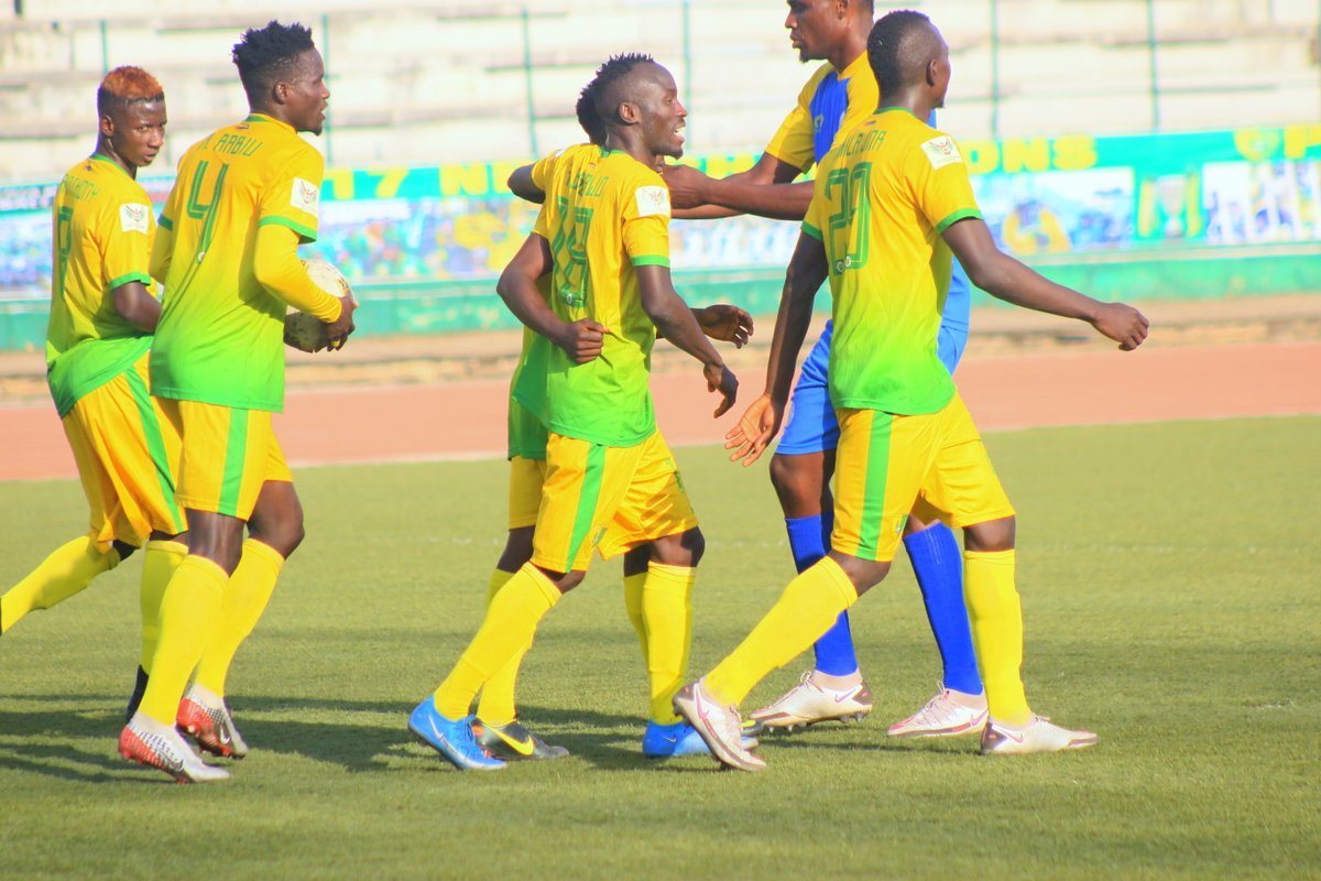 plateau_united's tweet photo. Snapshots from the game.
We are still in the driver's seat.
#PLAADA https://t.co/d3uaSbLYvz