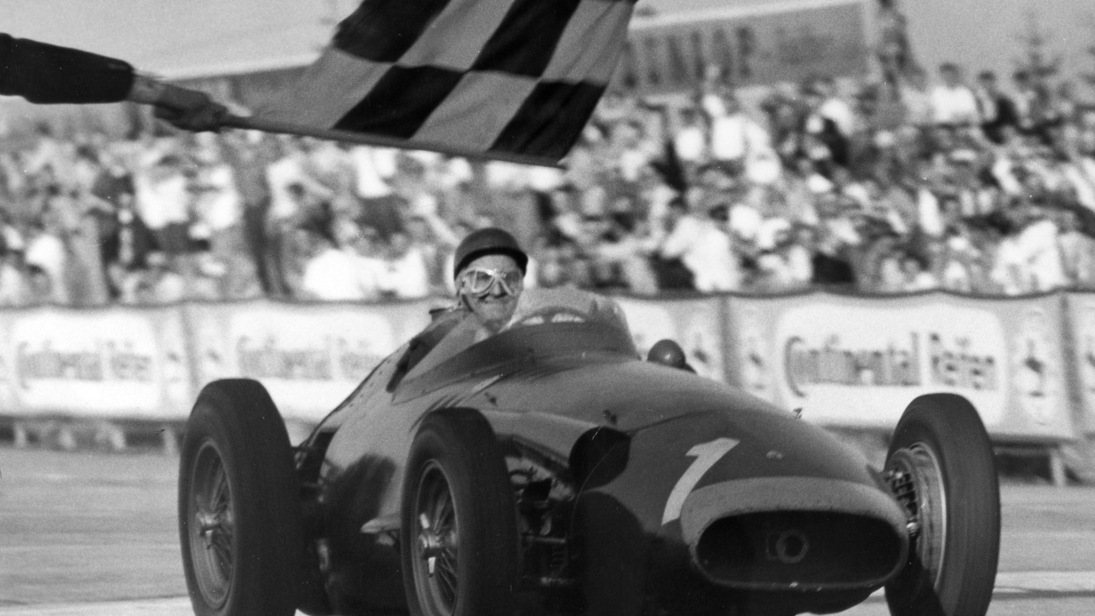 Juan Manuel Fangio f1 Racer