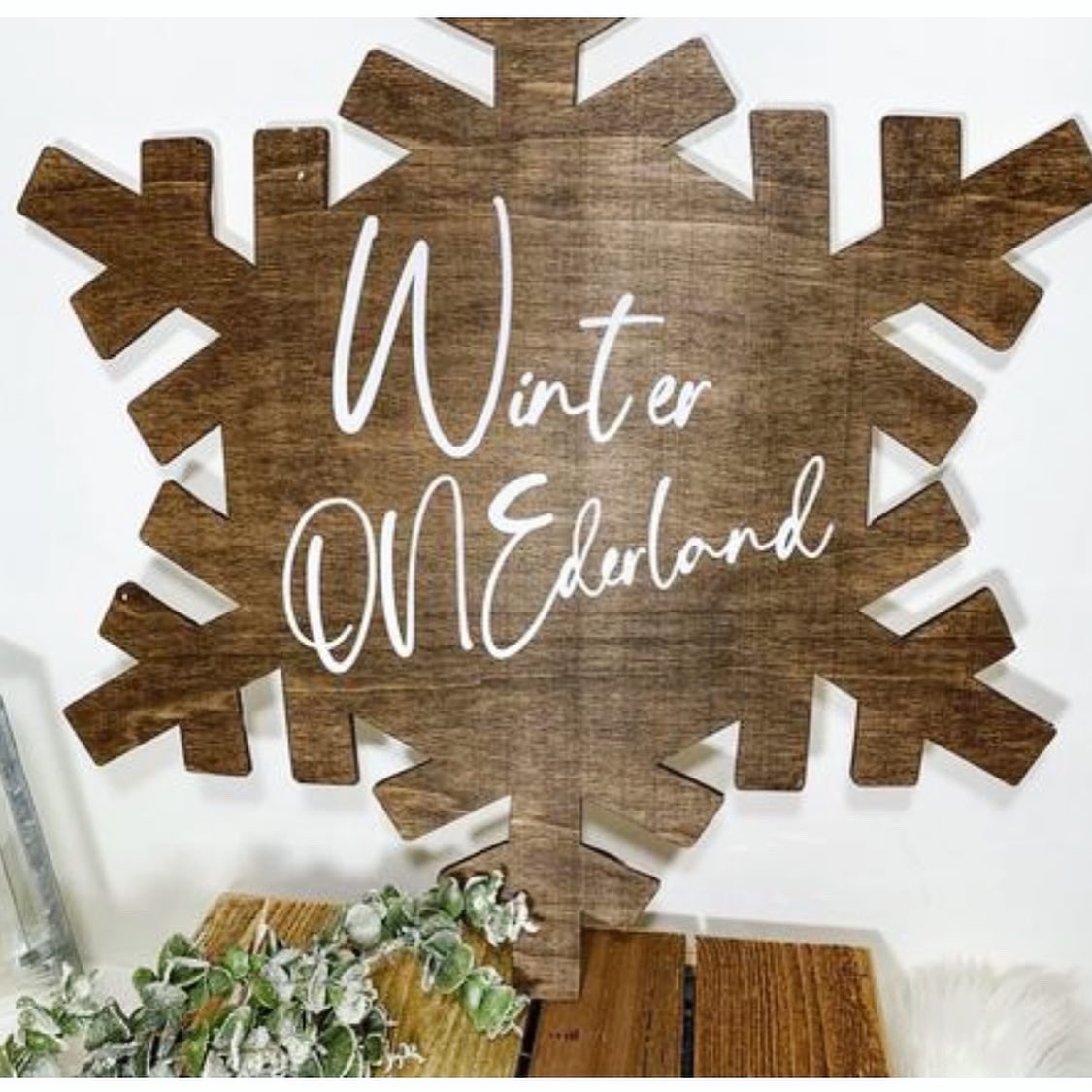 chicpartychick's tweet photo. How cute is this Little Snowflake decoration for that winter birthday party or baby shower? And, use it as a winter decor piece!!

Check it out 👇🏻
https://t.co/Pi9b1SG0D5
#littlesnowflake #babyshower #babyshowerideas #firstbirthday #birthdayideas #smallbusiness #handmade https://t.co/UprUKJAuLH