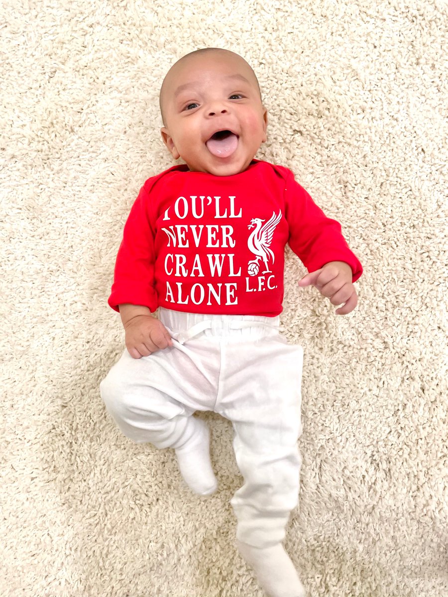 Zerenabee's tweet photo. Liverpool FC’s littlest fan is so excited for the match!! @NBCSportsSoccer #MyPLMorning #YNWA @LFC https://t.co/3zzF8nZZE9