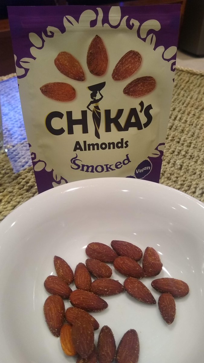 ⓋeganOliⓋe tweet media