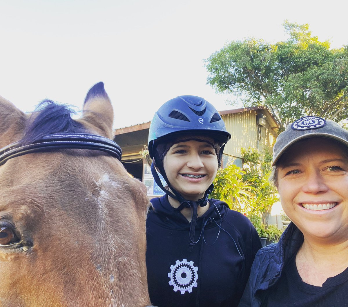 JenniferiD8's tweet photo. Enjoying #SundayFun &amp; sporting the @IngramTechSol #SMBMachine gear with Sofia and Rogan #weekendvibes https://t.co/hQq140GSUy