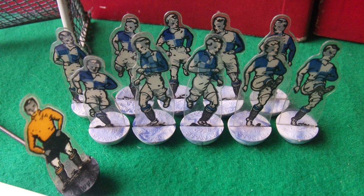 The greatest Newfooty team.Bristol Rovers 1950s including our own  legend!How many of this team can you name  #Gasheads?