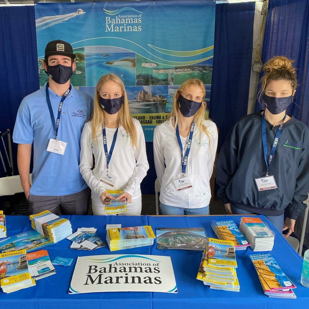 BahamasMarinas's tweet photo. Newest generation of Bahamas boaters waiting to greet you at the Stuart Boat Show!

#bahamasboating #stuartboatshow #abm #bahamasmarina #boatlife https://t.co/eoHkbd9HZW https://t.co/QOtozdByoN
