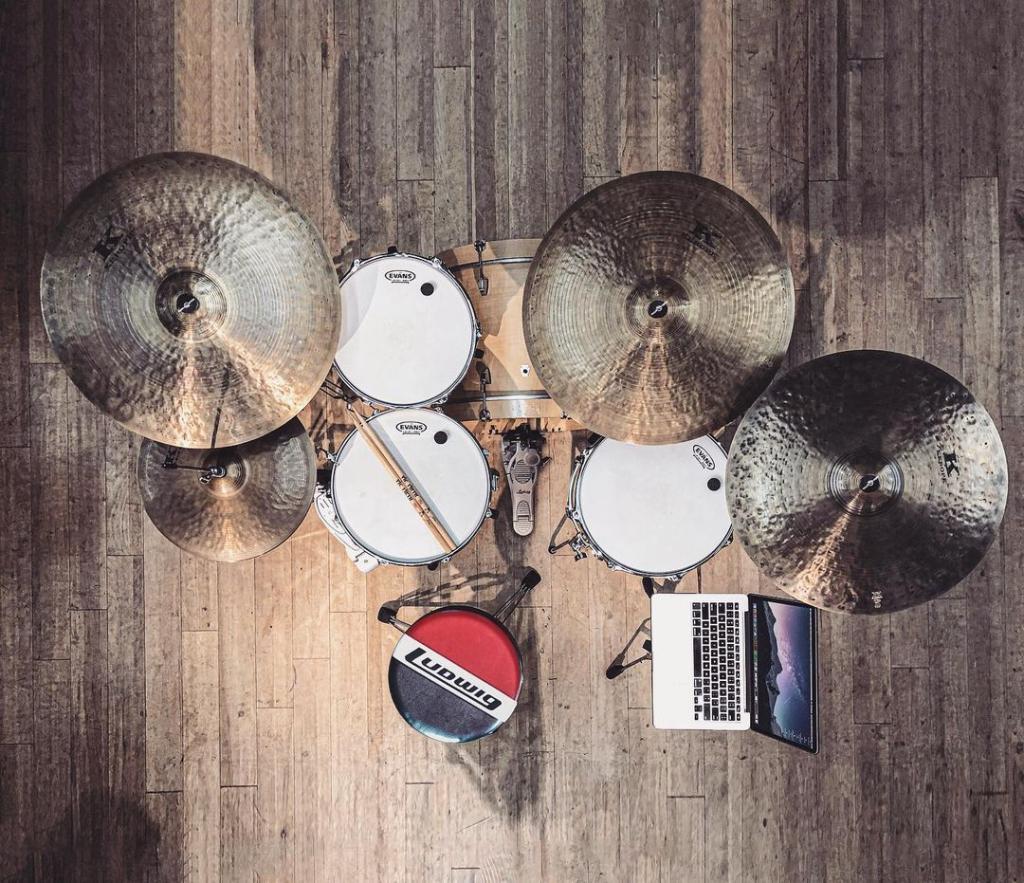 Jonathan Ulman is using a full Kerope Setup this Sunday to capture the sound he is looking for in his home studio.  

To explore more about Kerope Cymbals visit: zildjian.com/cymbals/drumse… 

#UpgradeYourSound #ZildjianSound #Kerope