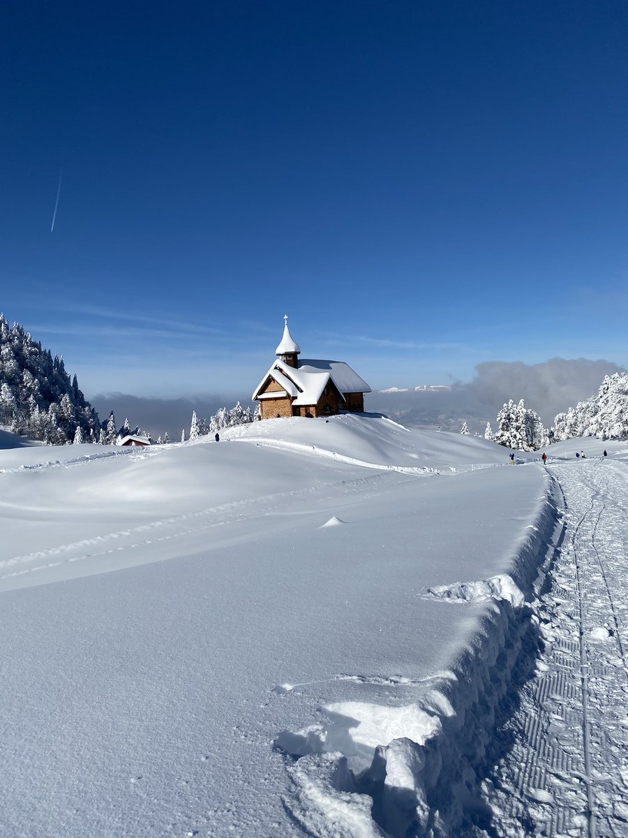 Swiss_Mountain's tweet photo. Die Erinnerungen bleiben, das Wochenende schwindet 😢
Schönen Sonntag noch im #TweetLand https://t.co/z5c3CfmKMF