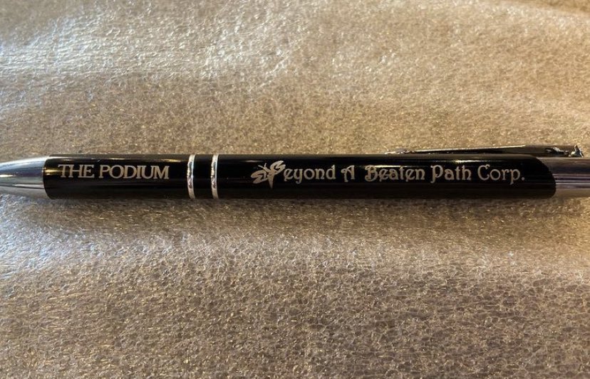 path_beyond's tweet photo. The first podium giveaway! wainwright
#bbp #beyondabeatenpath
#alberta #canada #madeincanada @TrotecCanada #laserengraving #wood #art #lasercut @Shoplocalcanada @Etsy @bizdojopodcast #thepodium @sethands #pen #firstaward #swag #podcast #storytellers #business #bestchildrensbooks https://t.co/lDDznzJlgH