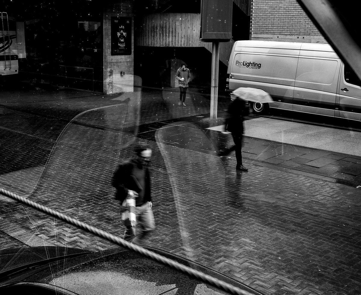 LewesCameraClub's tweet image. Window View, National Film Theatre by Ken Mines was the winner of our Reflections competition on 11th Jan - great capture, Ken!

All the award-winning images can be seen at lewescameraclub.co.uk/202021-pdi-3-r…