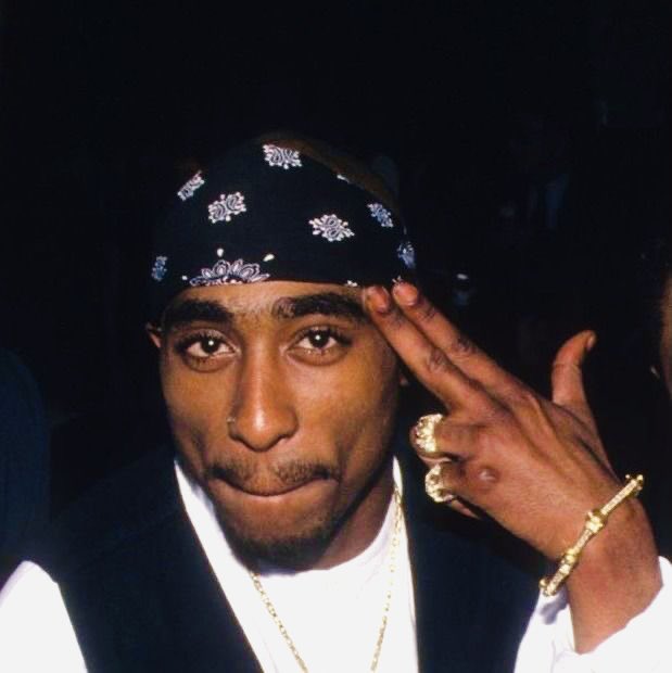 I could write an entire book about Tupac and his life, but this thread highlights some of the most important parts of his come up and success. Tupac Amaru Shakur is the most important figure in Hip Hop history.