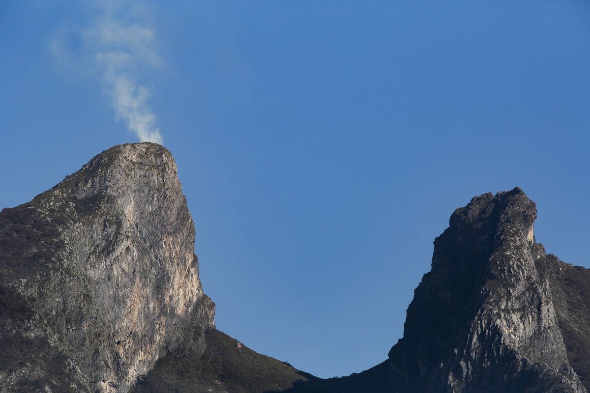 Incendio en el Pico Norte del #CerroDeLaSilla #Monterrey
Fer Vega 2021.
EF300mm f/4L IS USM
@CanonMexicana / Solgar, S.A. de C.V. https://t.co/HbCNkon3yk