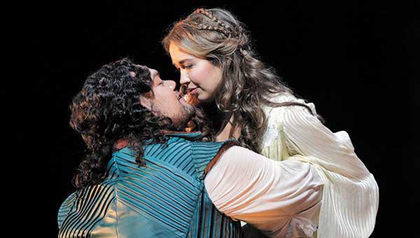 Оперные фрагменты. Чайковский опера "евгений онегин". Опера борис годунов. Милосердие тита моцарт. Призрак оперы (мюзикл, 1986).