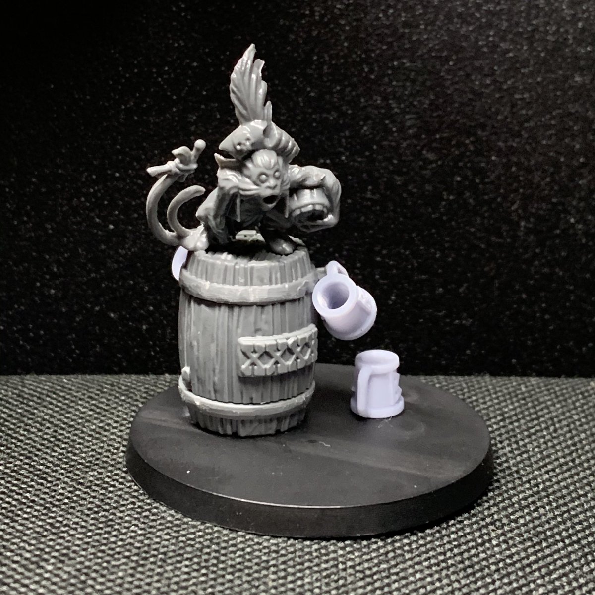 50shadesnuln's tweet photo. Not much time today for #hobbystreak Day 17, but, managed to find a perfect mascot for 50 Shades...
Introducing Captain Bobo...he’s a cheeky little monkey, well he is in fact a monkey. But yes he is cheeky too!
#monkey #bloodbowl #WarhammerCommunity #bugmans @OfficialNAF https://t.co/Lrh87pqnn4