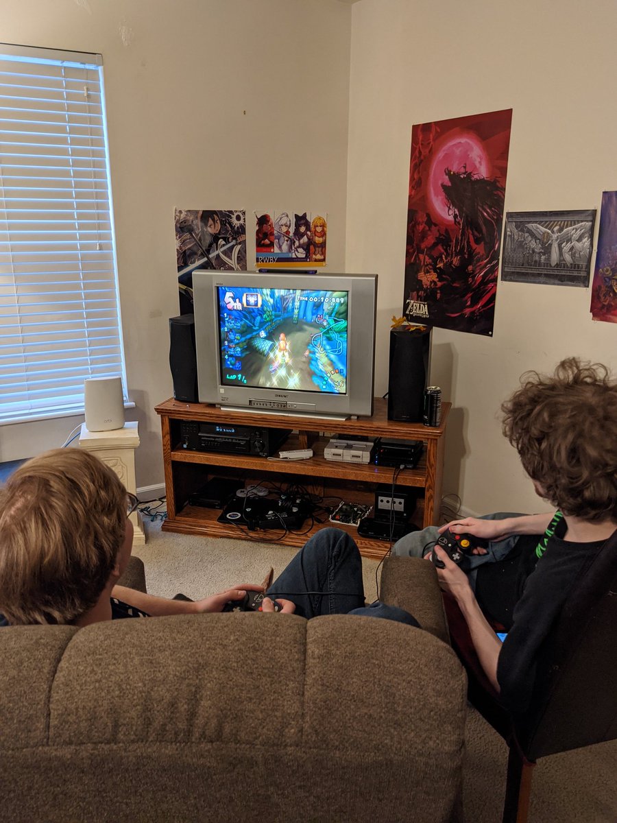 Mario Kart Double Dash on CRT brings back so many memories