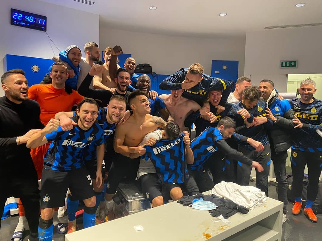 23_Frog's tweet photo. Che squadra!💪💪 Grande vittoria!
⚫🔵
#ForzaInter #Inter #InterJuve #InterJuventus #SerieA https://t.co/xeLfGEqf5C