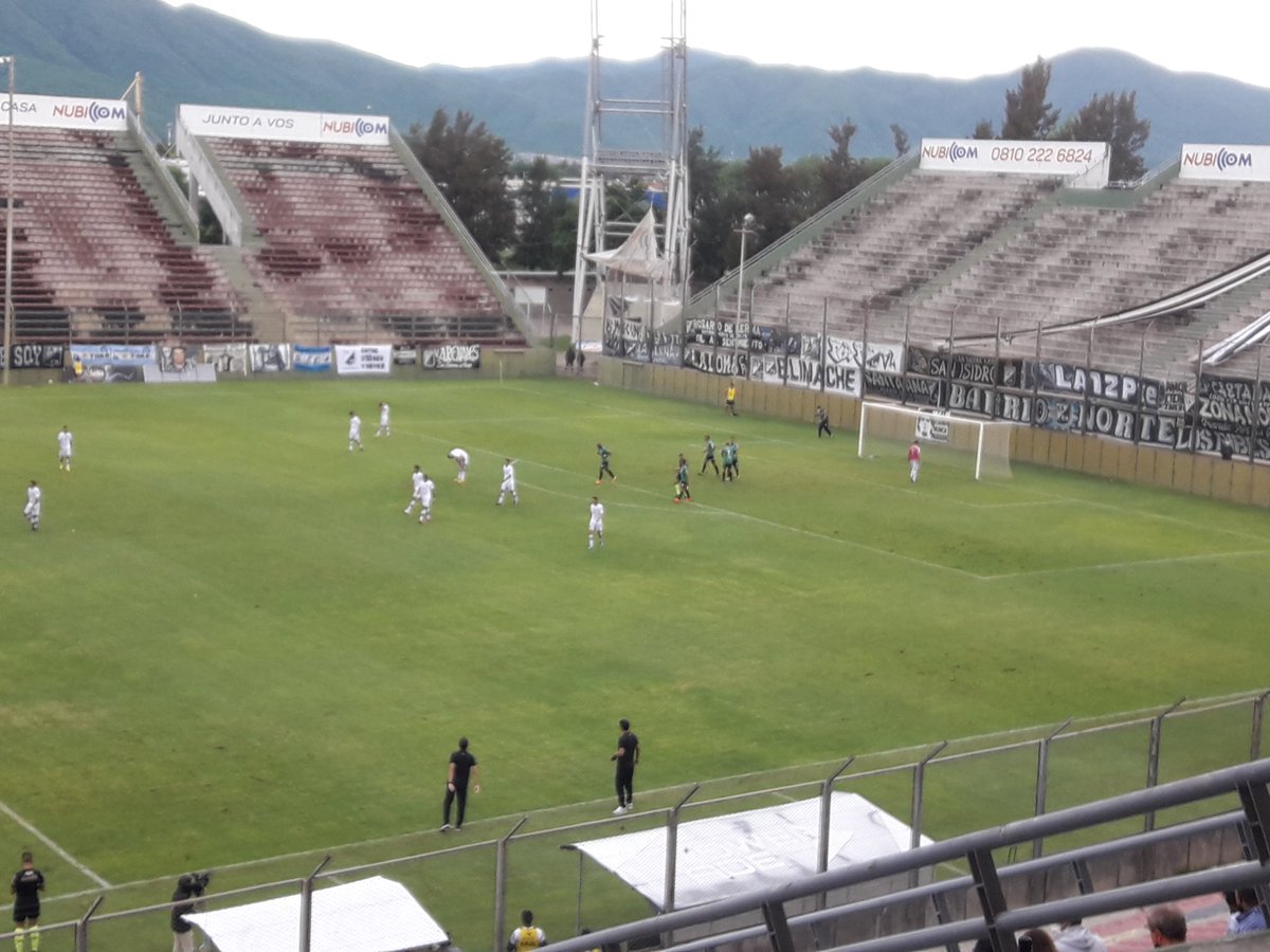 #FederalA || Goool!
Gaviglio marca el segundo la visita.
#CentralNorte 2 - 2 #SvoBelgrano 

<a href="/RocioDelHuertok/">Rocío ⭐⭐⭐</a>