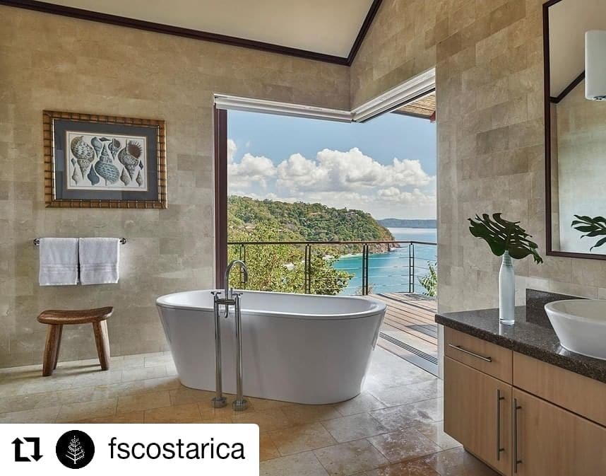 LuxuryTubs's tweet photo. Soothing Sunday Soak
#tubwithaview
#Repost @fscostarica
• • • • • •
Four Seasons Resort Costa Rica at Peninsula Papagayo
From the ocean to the tub #bathroombliss at #casadelmar #FSprivateretreats
via #instagram https://t.co/CekZoSFCCS