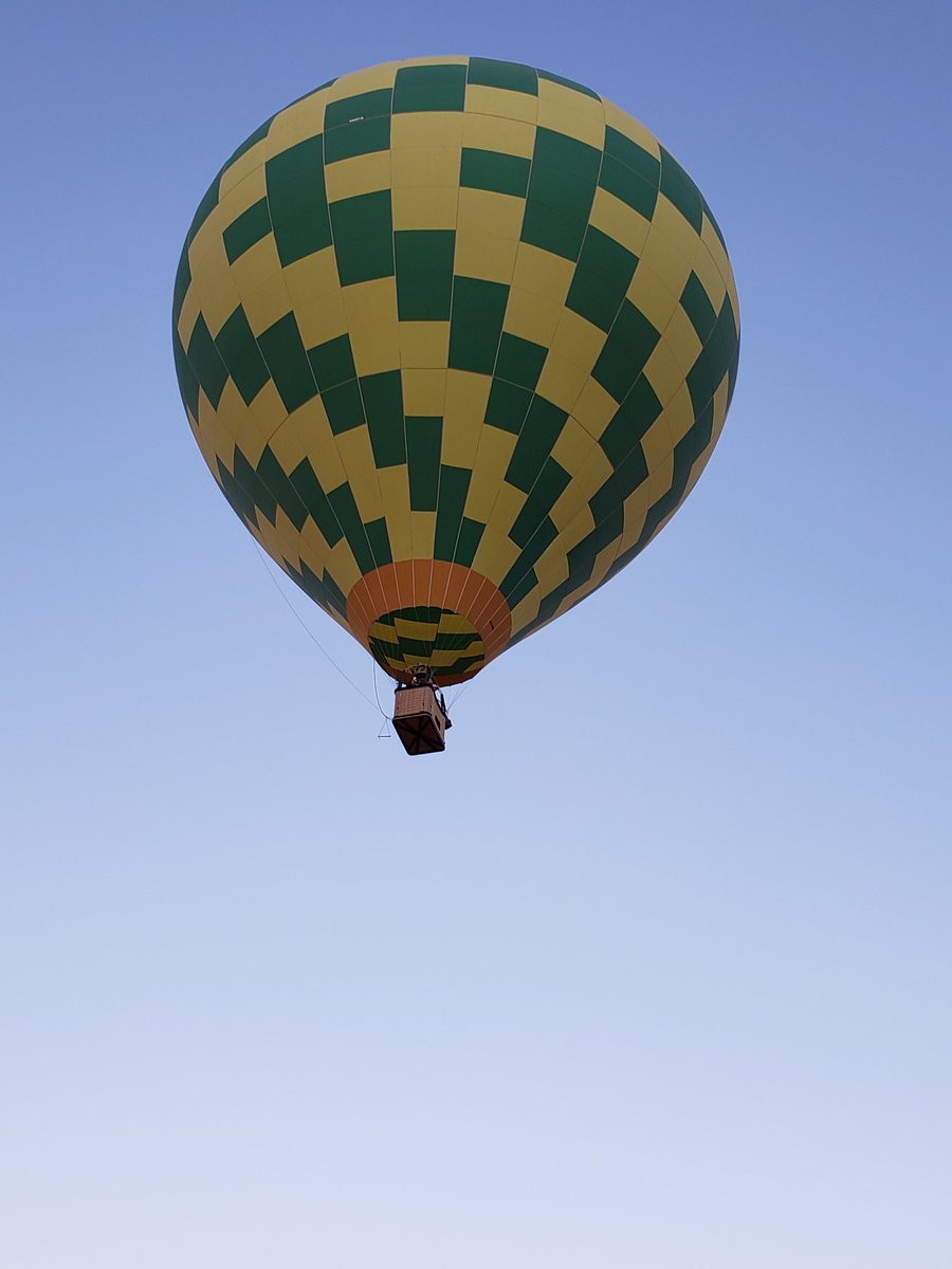 #SundayFunday #HotAirBalloonRide #Sedona #ComeFlyWithMe