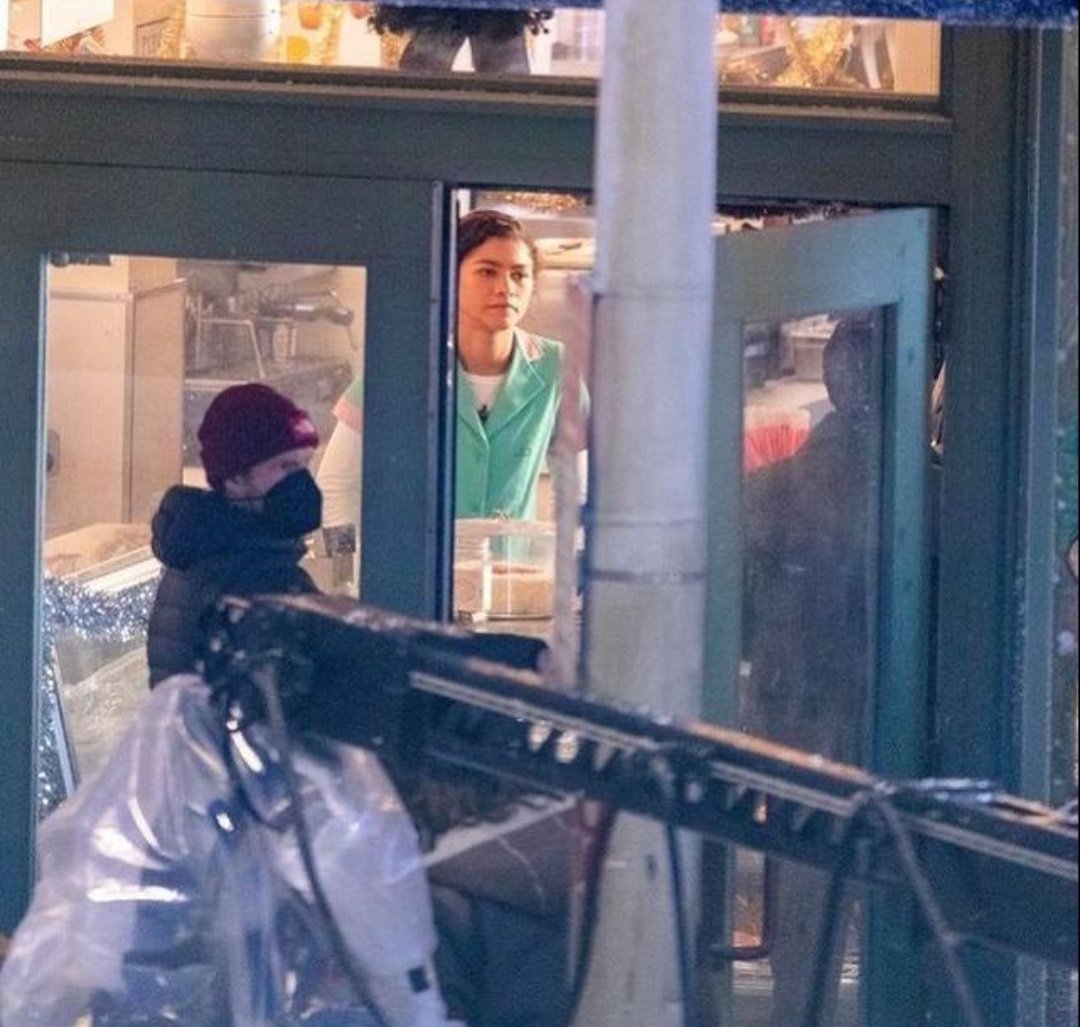 starkprodigious's tweet photo. VAN A ESTAR JUNTOS DE NUEVO, JAMÁS ESCUCHE ESO DE QUE MJ NO LO CONOCE, LO DE SPIDER-MAN SE SOLUCIONÓ Y ELLOS VAN A TENER UNA BUENA PRIMERA CITA https://t.co/T3NeY7kp9f