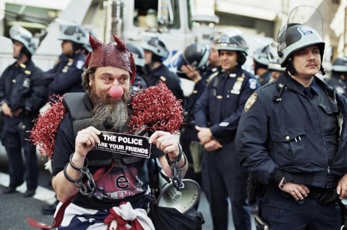4. Use humor. I played the chicken dance over my megaphone at this one protest while cops were getting ready to push on the crowd. It looks ridiculous but also eases the situation cause how tf can you not laugh at cops walking towards people to that song.