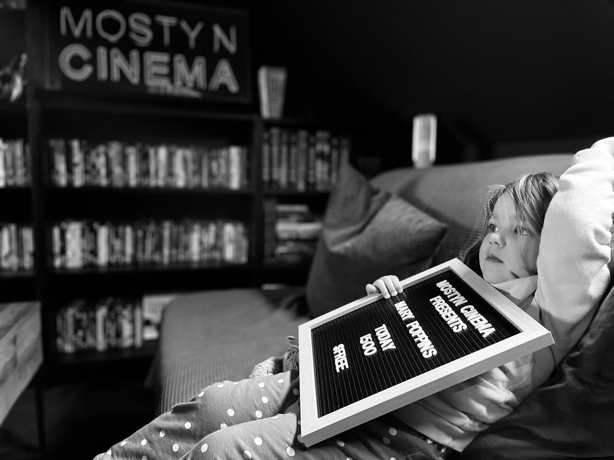 Bostondunk's tweet image. Today was #MaryPoppins #MostynCinema ❤️🎥