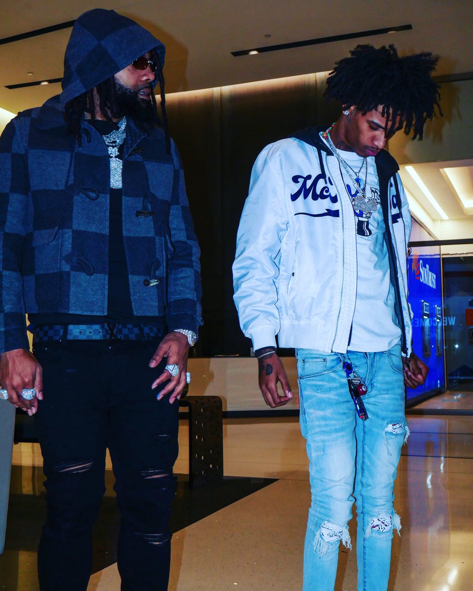Rocklife_Zho's tweet photo. @MoneyMan Boss Circle 🖤🤞🎢 #L3TSROLL https://t.co/ESu35vZ09n