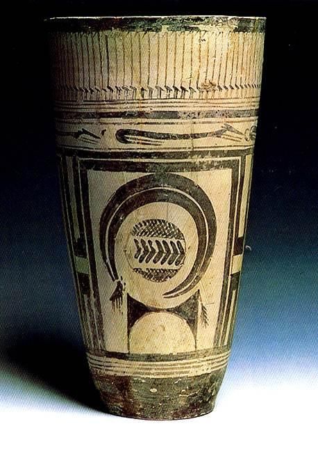 As a comparison, here is a vase from Susa, Iran, dated to 4000BC...