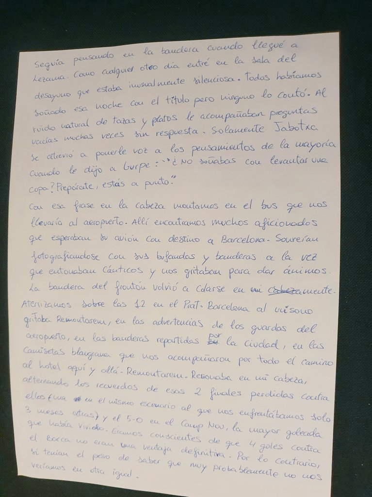 mikelsanjo6's tweet photo. 3 urte badira hau idatzi nuenetik. 5 baino gehiago gau hartatik. Baina sentimendua dirau. // Hace 3 años que escribí esto para #PelotadePapel2 , más de 5 desde aquella noche. Pero esas sensaciones siguen vivas. 
Aupa cuadrilla!! Queremos otra 💪💪🏆 @AthleticClub @athletic_eus https://t.co/uoqHg1LLD7