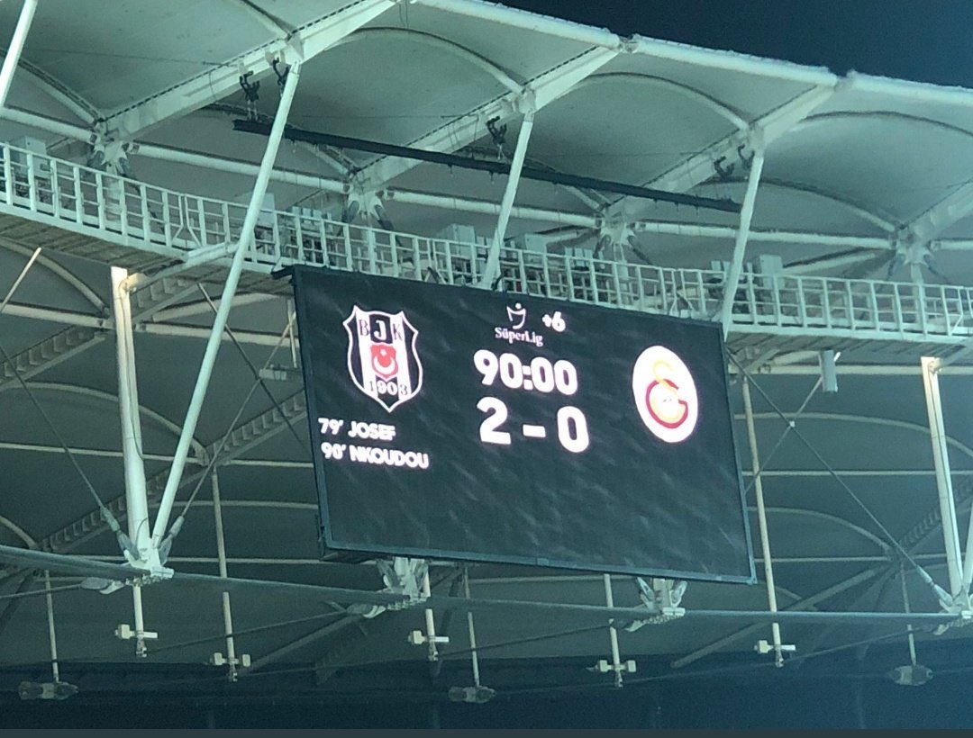 İşte kar            /         İşte Yar
#ArmandaSakli #besiktas