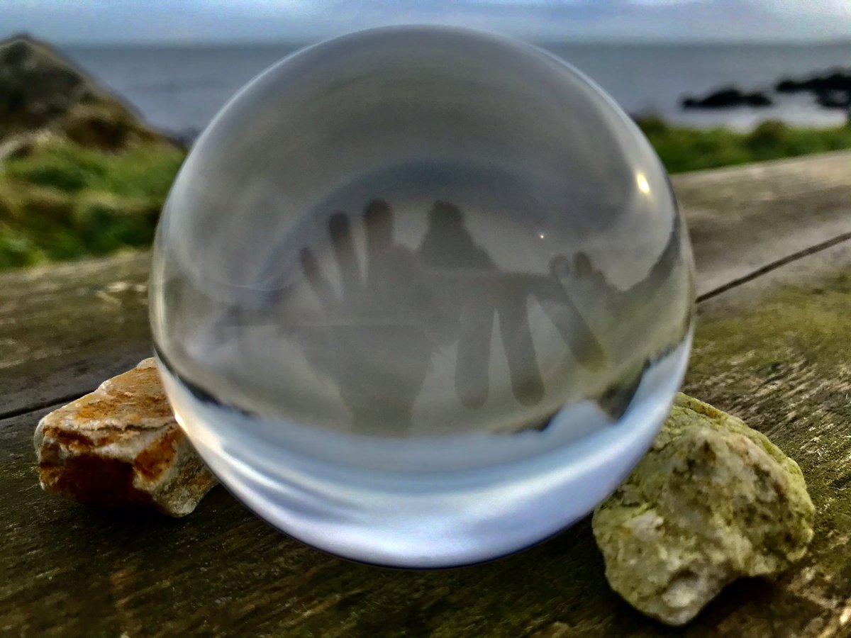 therealpaulac's tweet photo. Love my wee globe (my glass ball doesnโt sound the same ). Mentioned to get these snaps by draining the colour resolution from the photos in edit just from playing around, havenโt even read that article yet ! #globepc https://t.co/fBmQC1i6MR