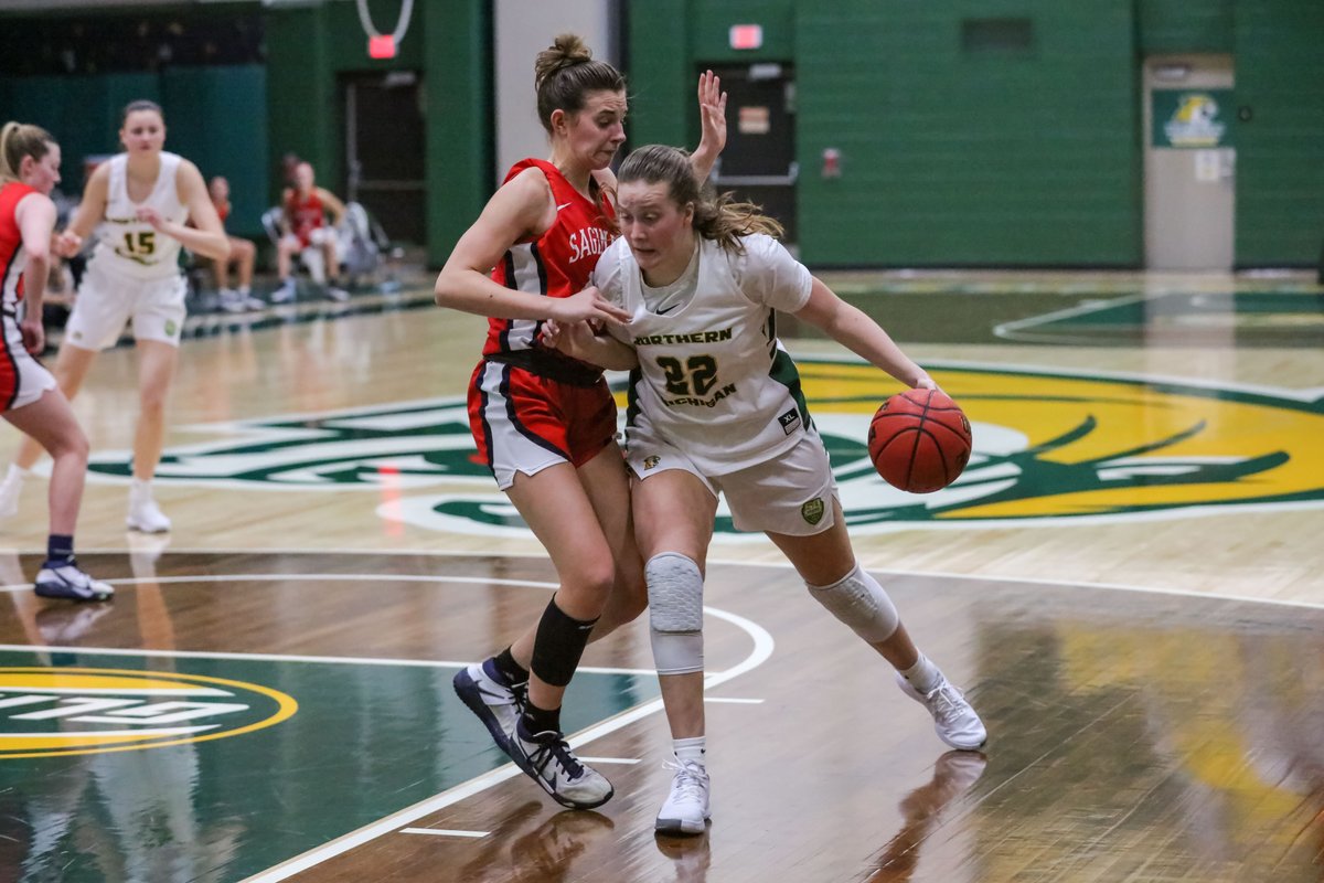 NMU_Wildcats's tweet photo. HALF | Wildcats 28, Cardinals 17

The Wildcats come out HOT in the second quarter to take the 28-17 lead into halftime!

@NMU_WBBall looks for the weekend split when we return for the third quarter.

📈 https://t.co/5cdXHO9m9X

#NMUwildcats #ShareNMU https://t.co/NxTE3aqK4e