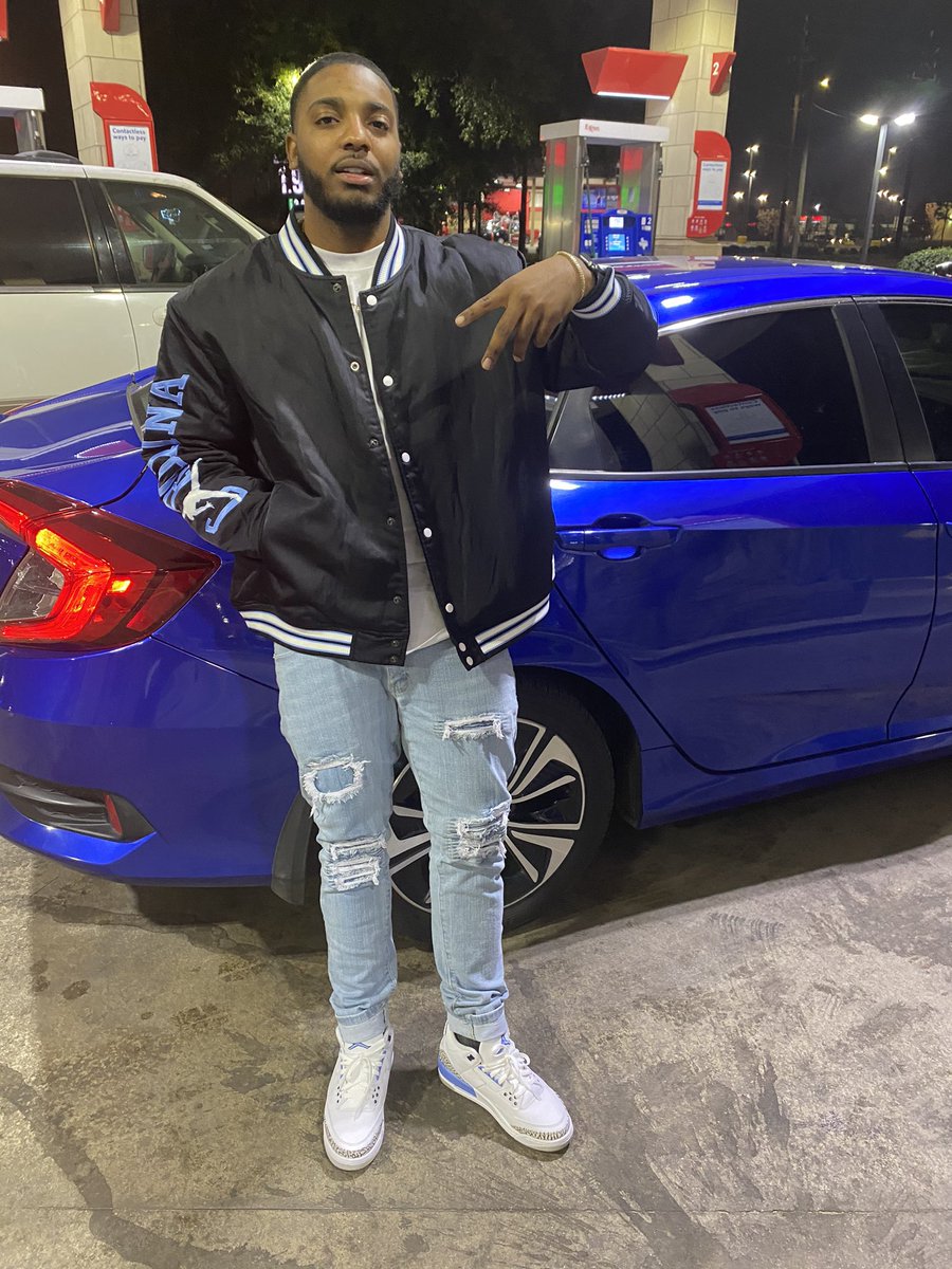 k3_da_don's tweet photo. The infamous gas station pics ❄️🤒
#FreeRu https://t.co/9EwpG7xd3f