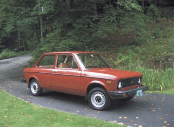 spine1692's tweet photo. @fenixash8 @DoodlesTrks FIAT 128 sedan
(Not mine, but it looked just like this.)
Fun to drive.
#FixItAgainTony 😊 https://t.co/dLiOtsZubT