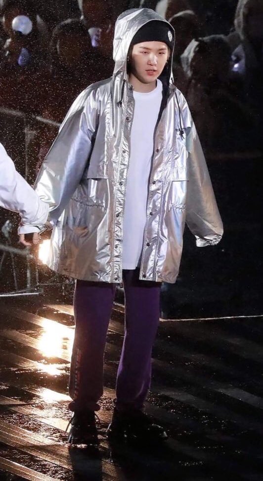 tiny__yoon's tweet photo. https://t.co/5zHVydL1Op
