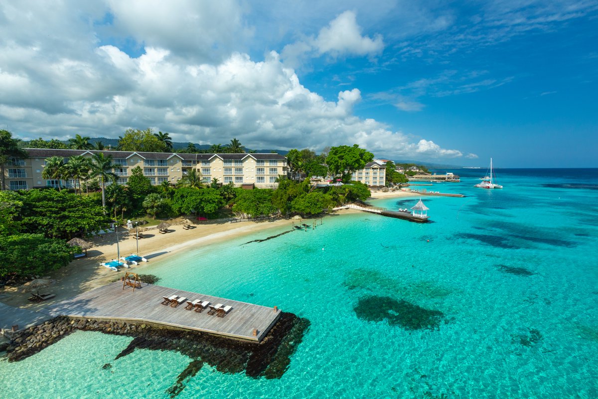 Happiness means spending a day at the beach of #SandalsRoyalPlantation. 
#AllInclusive #Travel #SandalsResorts #Caribbean