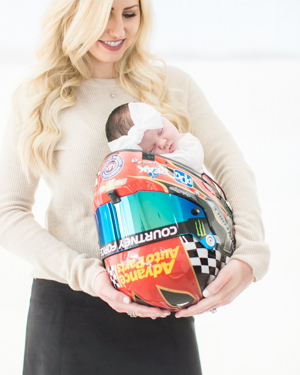 courtneyforce tweet picture