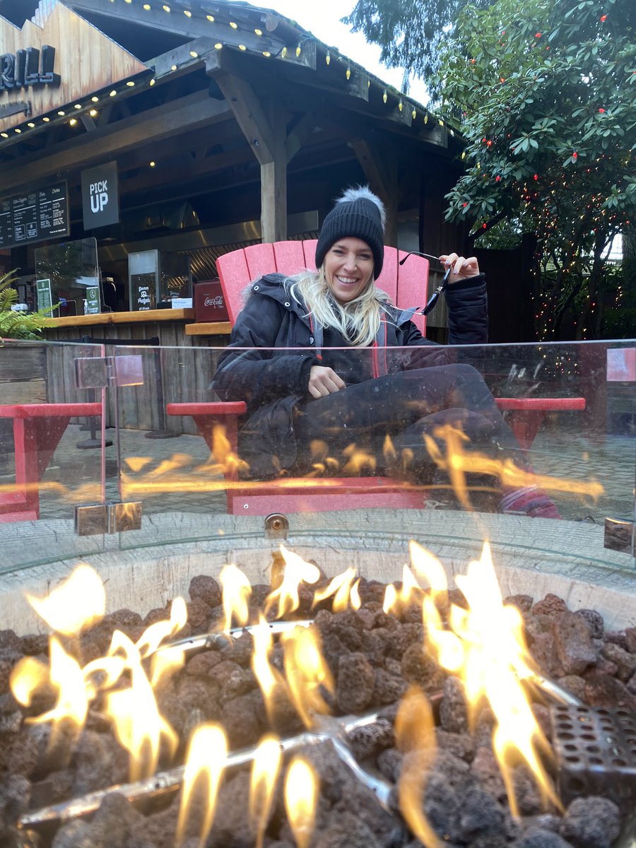 lulopilato's tweet photo. Domingos con gustito a invierno en Vancouver๐ฅฐ #LuSpirit
.
Sundays with wintry feelings in Vancouver๐ฅฐ .
.
.
.
#letsgosomewhere #exploremore #exploreBC #getoutstayout #adventureislife #gowander #lovelifeoutside #beautifulbritishcolumbia #exploremore #beautifuldestinations https://t.co/b0GuYjgKcs