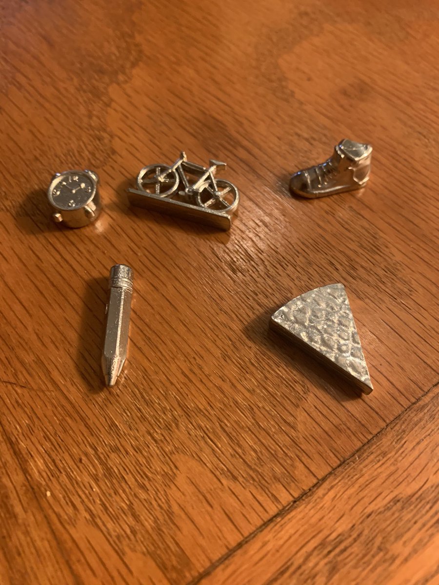 Sunday afternoon with the family.  Ready for a serious game! #HailState