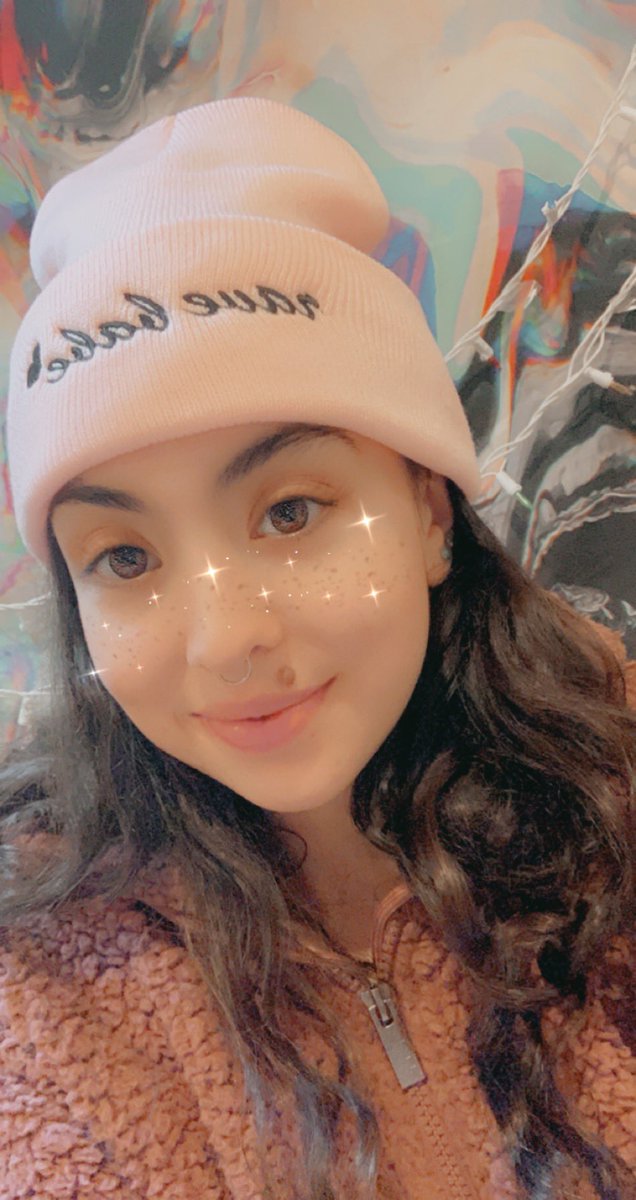 alexaselecta's tweet photo. your favorite rave babe at your service https://t.co/RTDj5Ad41o