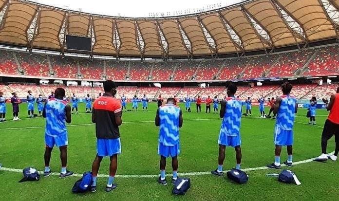 OdilonMuyumba1's tweet photo. Le grand malheur du Football Congolais, ce sont les animateurs de la fameuse Fecofa ainsi que le sélectionneur à vie Ibenge. Tout cet argent que nous dépensons pour des compétitions stériles, peut nous aider pour l’agriculture. Mauvaise gestion du football congolais. https://t.co/tntDiYh8Ah