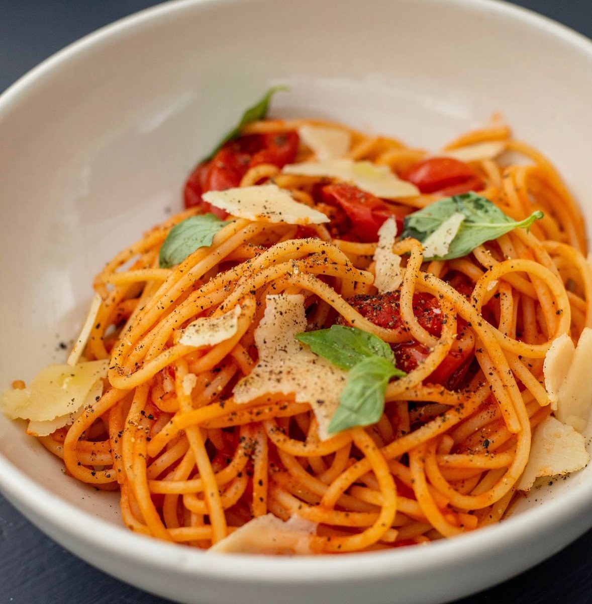 Spaghetti al Spaghetti al Pomodoro 🍝 by <a href="/santapanza/">Danile rodriguez</a>⁠
.⁠
.⁠
.⁠
📷 <a href="/santapanza/">Danile rodriguez</a>
