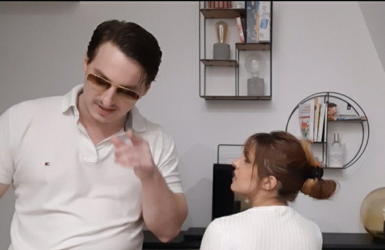 Les refrés, vos retours sur la dernière cover sont un vrai régal, merci pour cette force. Quel plaisir de garder contact avec vous... d'autres bonnes idées s'imposeront surement au fil de l'eau et je souhaite de tout coeur que nous nous enjaillions à nouveau.