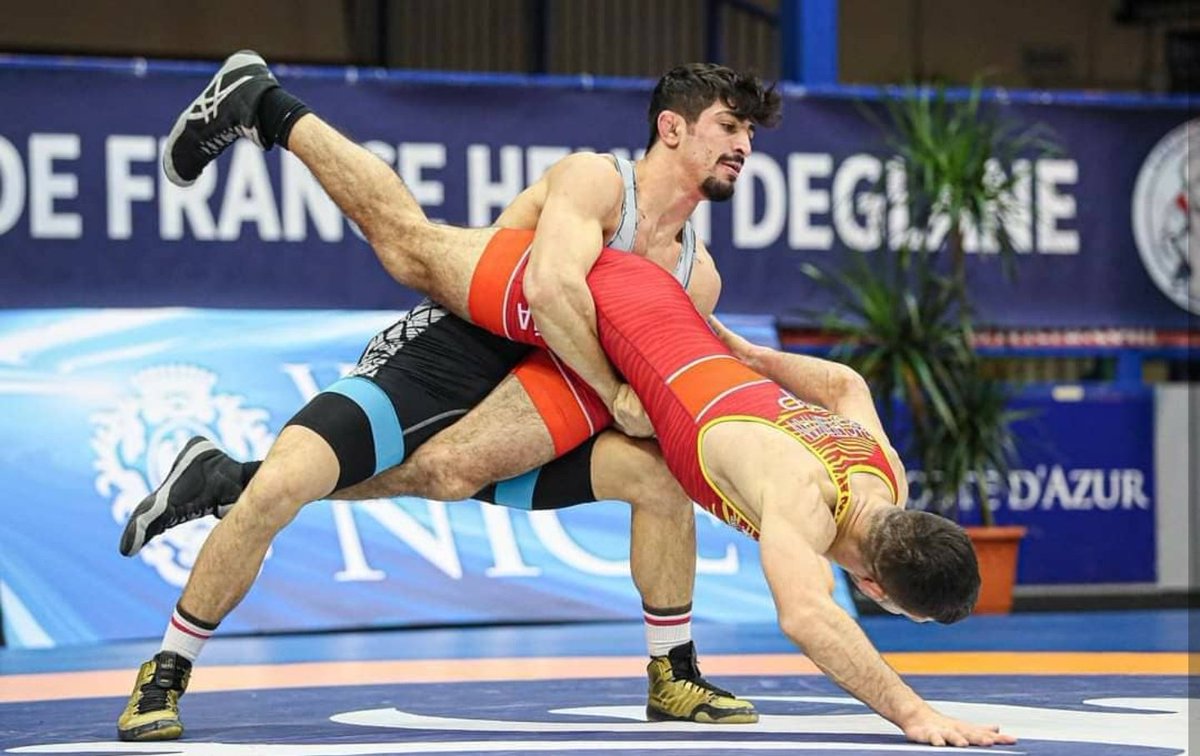 hamzayerlikaya's tweet photo. 🤼‍♂️Fransa'nın Nice kentinde düzenlenen Henri Deglane Grand Prix'sinde 6 altın, 4 gümüş ve 4 bronz madalya kazanarak şampiyon olan Grekoromen Güreş Milli Takımı'mızı tebrik ediyorum🏆🇹🇷👏 https://t.co/teOVzVbXfb