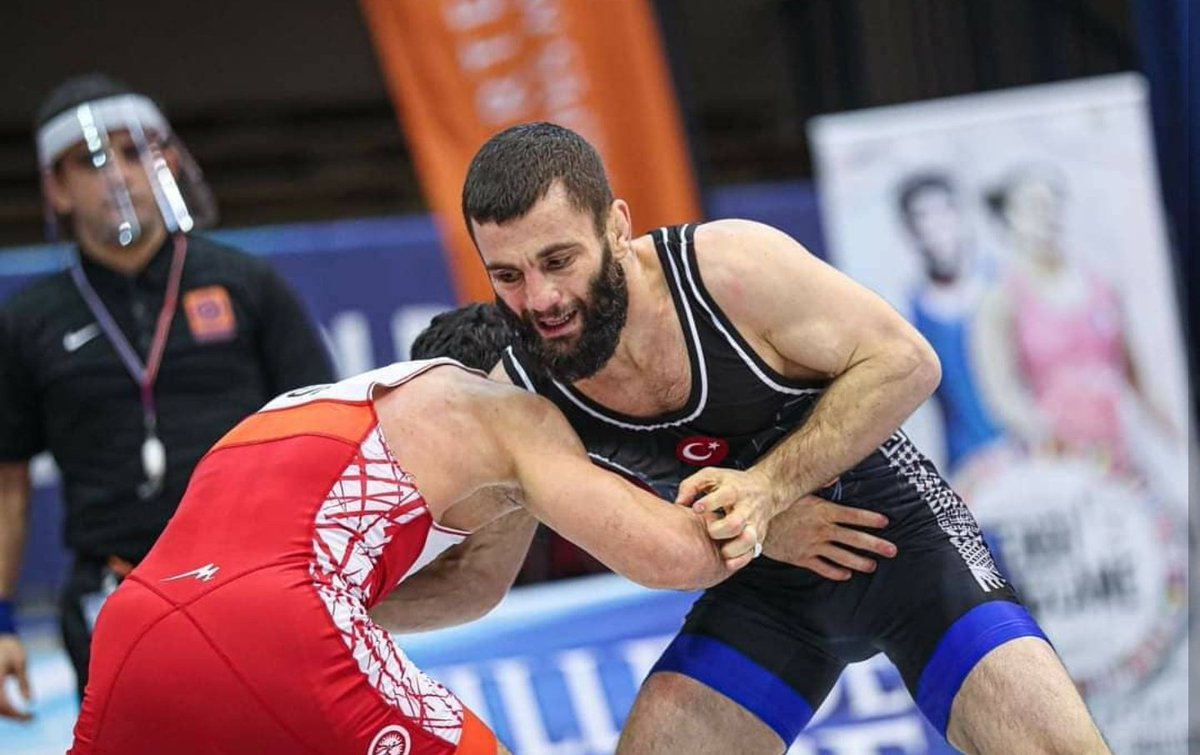 hamzayerlikaya's tweet photo. 🤼‍♂️Fransa'nın Nice kentinde düzenlenen Henri Deglane Grand Prix'sinde 6 altın, 4 gümüş ve 4 bronz madalya kazanarak şampiyon olan Grekoromen Güreş Milli Takımı'mızı tebrik ediyorum🏆🇹🇷👏 https://t.co/teOVzVbXfb
