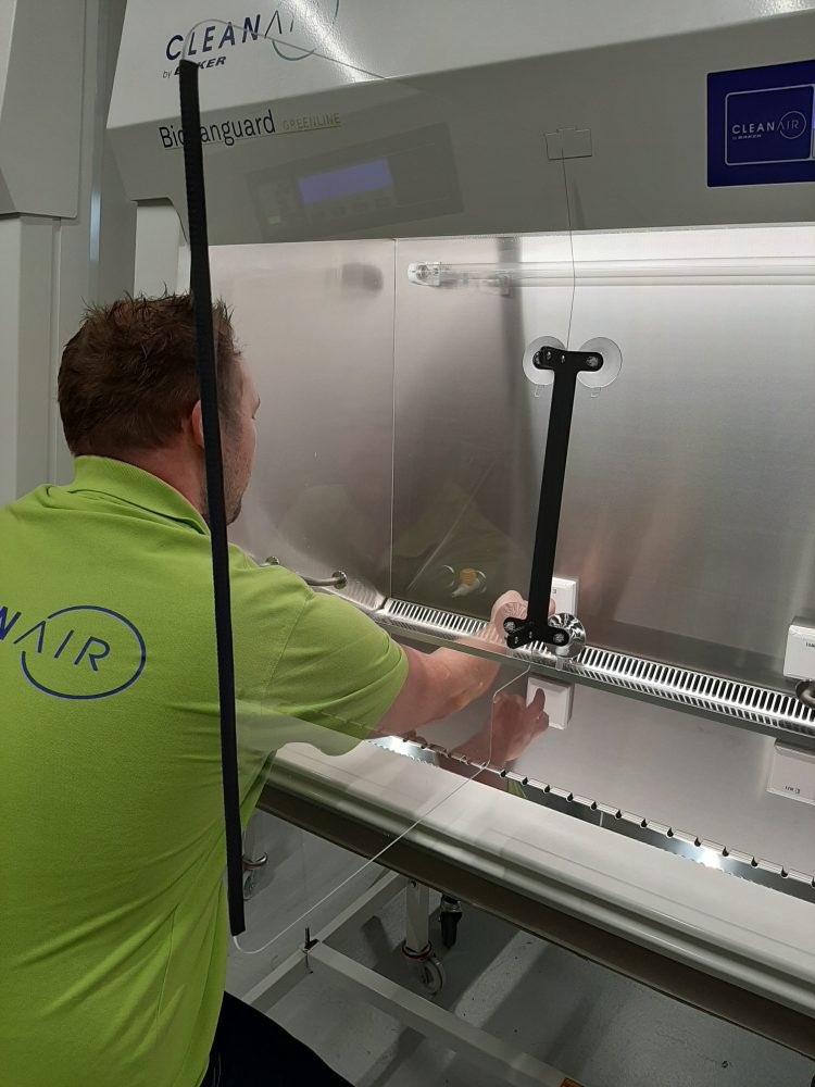 CleanAirbyBaker's tweet photo. CleanAir by Baker #splitscreens are #designed to allow two people to work #safely within one #Biological #Safety #Cabinet at the same time.
Find out more
https://t.co/llasu6zTCc
#SupportingScience https://t.co/7UwFU80Zfc