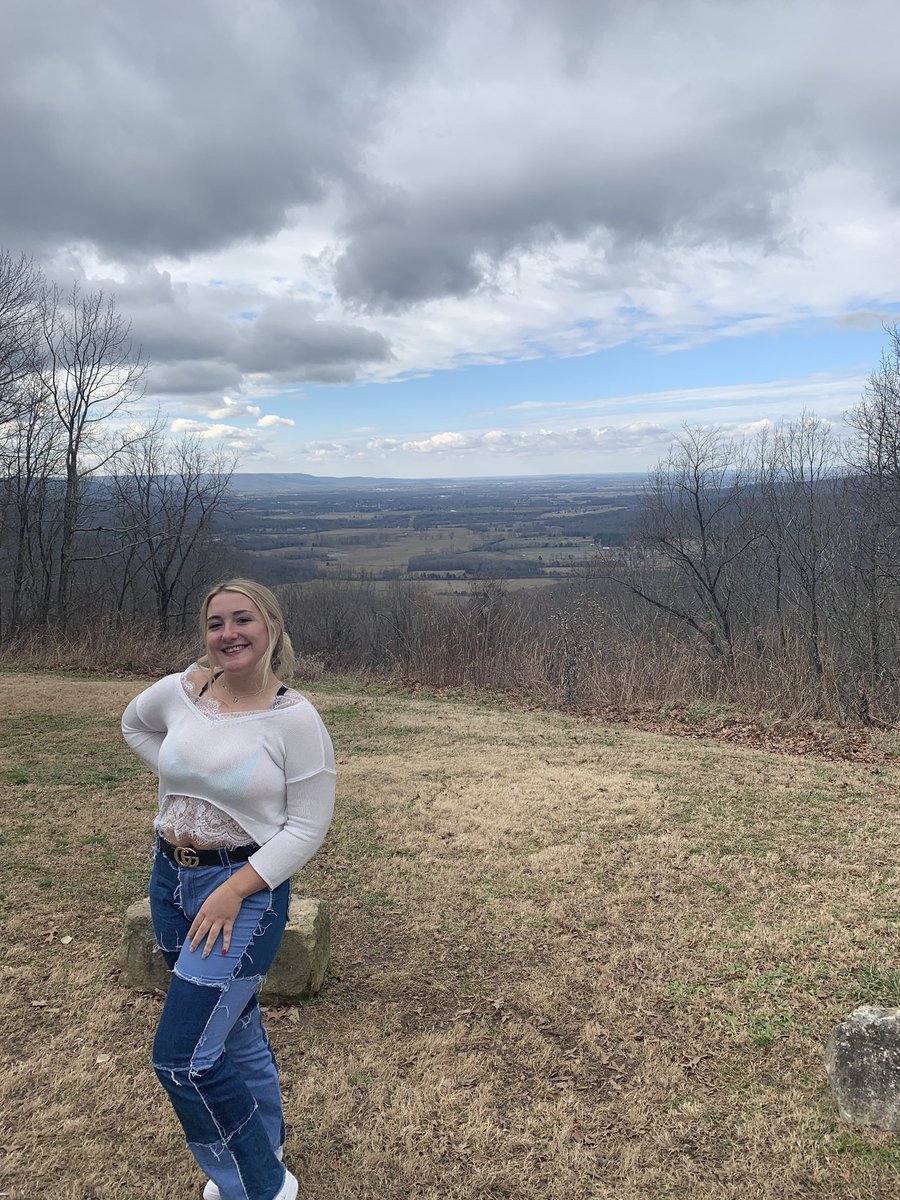 ChristianCain22's tweet photo. I had a great time visiting @SewaneeTigers today! Such a beautiful campus and great school! I loved it! @SoftballSewanee https://t.co/aUJsx159KG