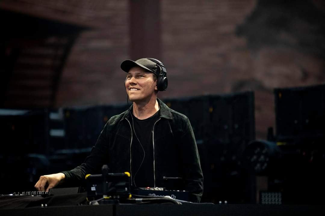 Happy Birthday Tiesto 