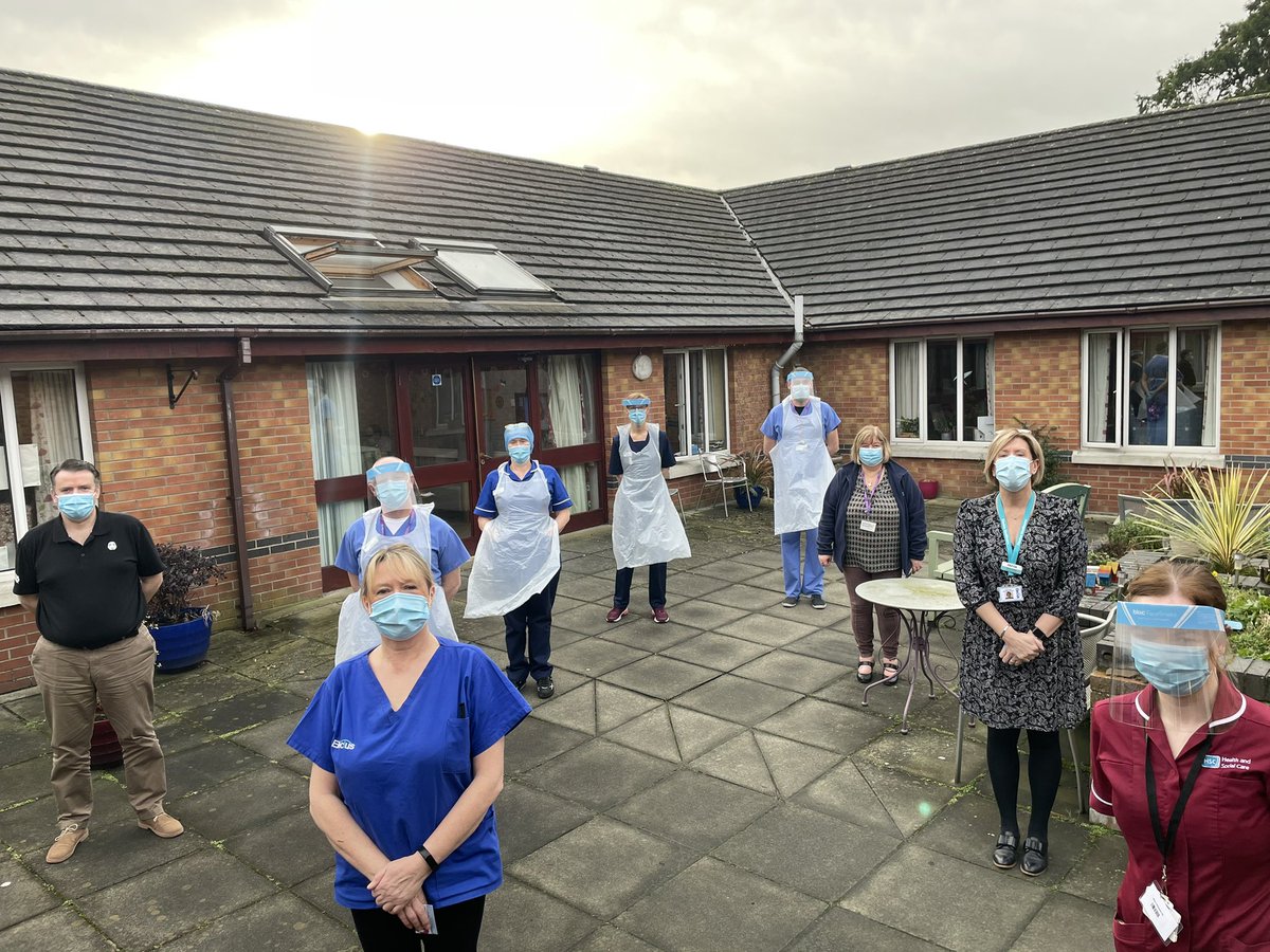 Privileged to have received my 2nd COVID vaccine this week by <a href="/BelfastTrust/">Belfast Trust</a> vaccination team. Thanks to everyone 🌈