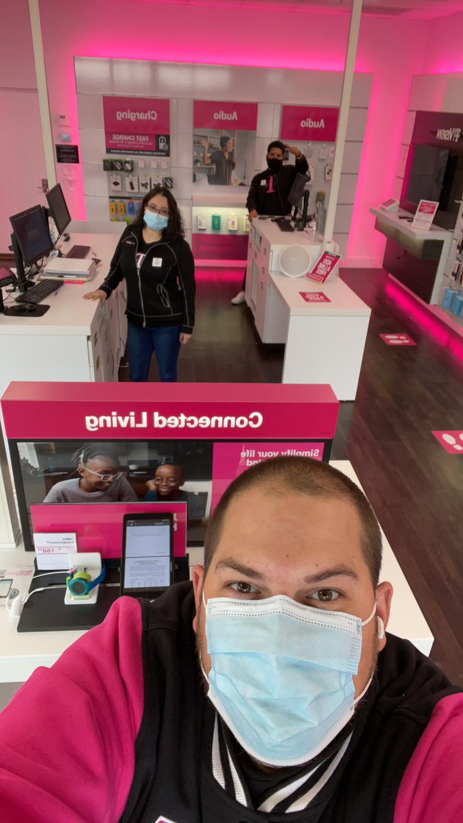 Back out here in libertyville “surprising and delighting” come see us and switch to America’s fastest 5G network.#Tmobile #trucklife