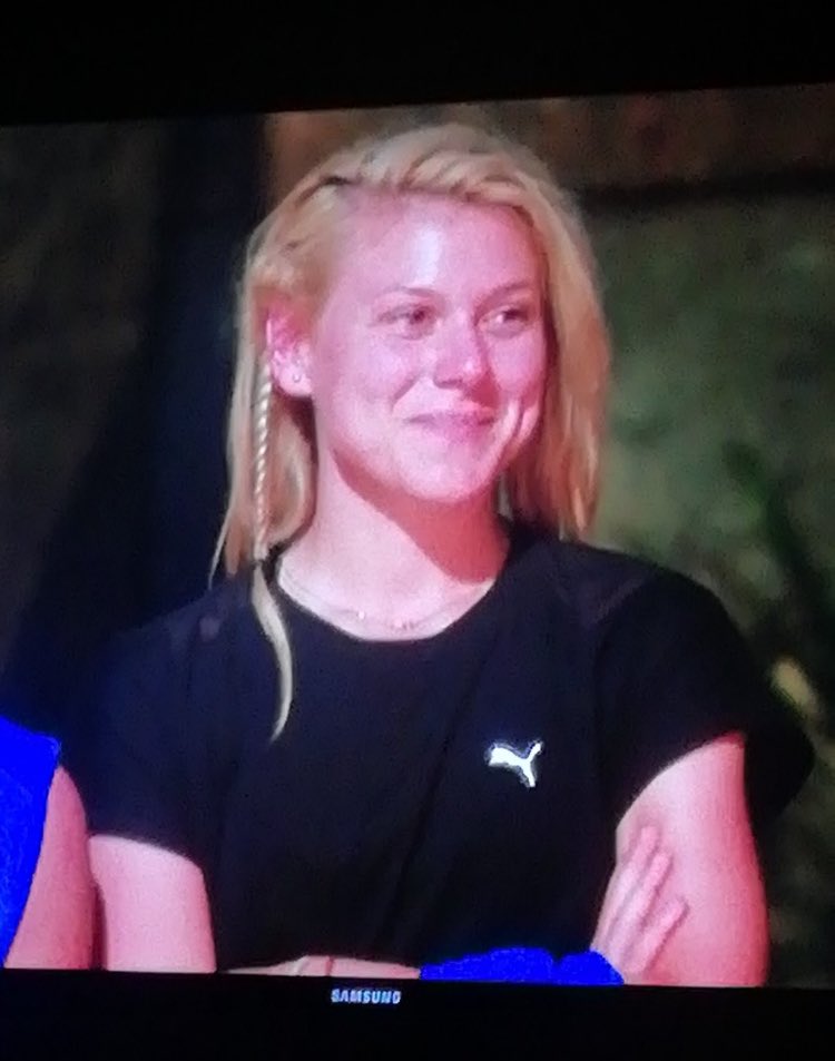 Daha iticisi gelmez diyorduk geldi.
Sancakay sırf izlenmek için gereksiz atarlanmaların seni daha da çok düşürüyor keşke bilsen.Sırf Ünal Karaman’ın yeğenisin diye seni destekliycektim ama karakterini gösterdin.Senin yerin survivor değil tiyatro salonu.
#sancakay
#survivor2021