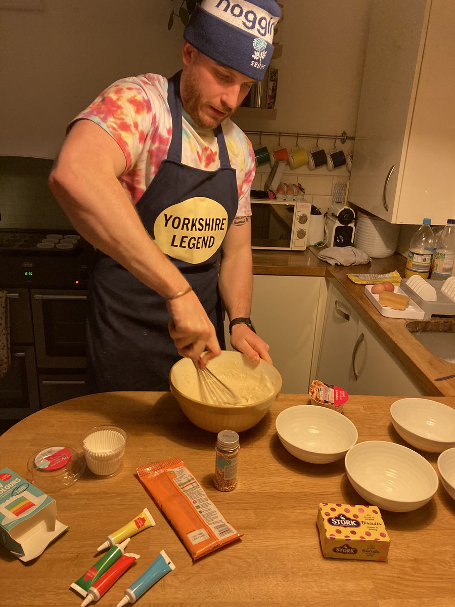 teacher_dw's tweet photo. @BolsoverJuniors @mrs_currie @MissRPHoward @B286B @MrTEDenton1 @mrs_slaney .@BolsoverJuniors challenge accepted, and risen to!! #bakingchallenge #dresslikeyourcake #imighthavehadhelp https://t.co/NsJ0vwjvmO